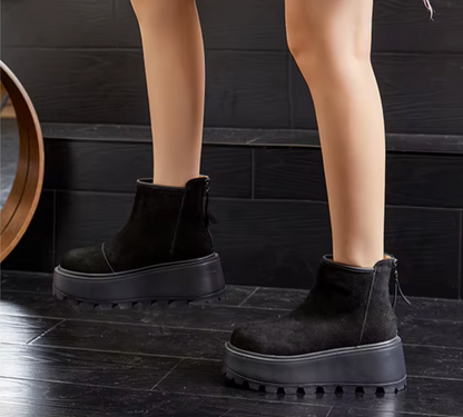 SnowGlide - Winter-Boots mit Stil und Komfort